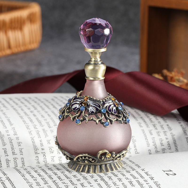 25ml Vintage Refillable Empty Glass Perfume Bottle Women Exquisite